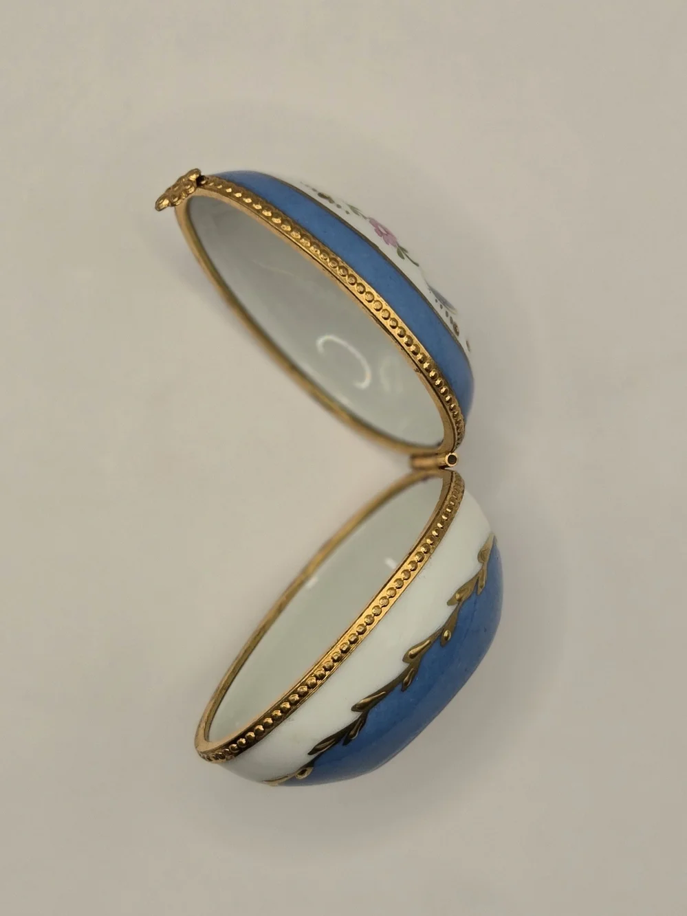Limoges France Paris Style Porcelain Trinket Box Hand Decorated Floral Blue Gold